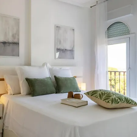 Pink Sunset Τορεβιέχα